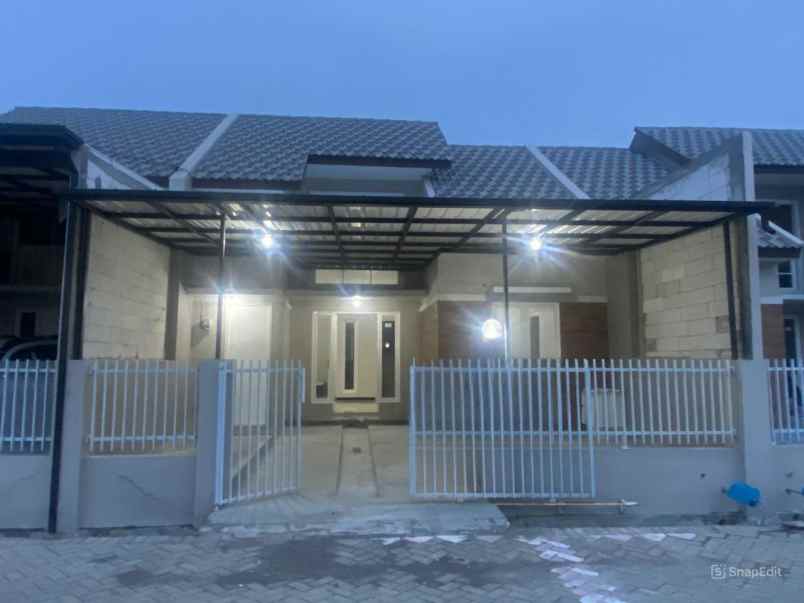 disewakan rumah alana cemandi tahap 5