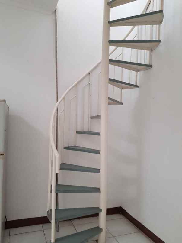 disewakan rumah araya galaxy bumi permai