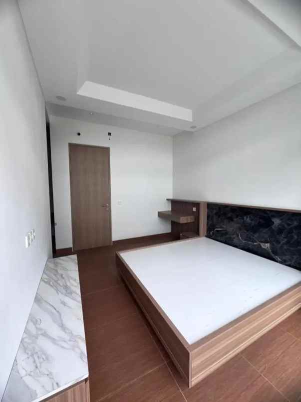 disewakan rumah baru di bsd city