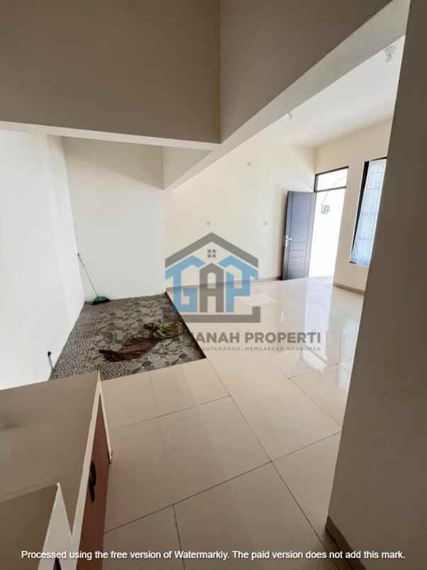 disewakan rumah baru sariwangi cocok u pasutri muda