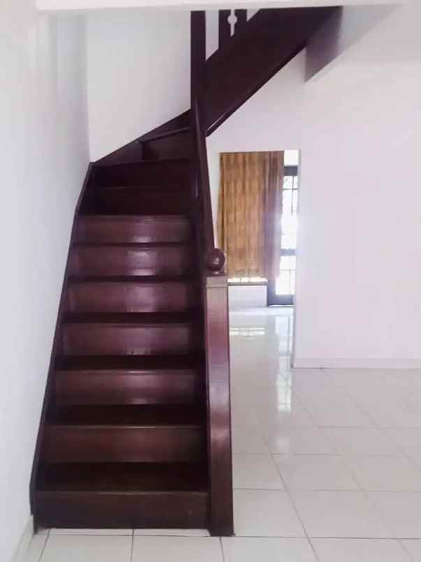 disewakan rumah bintaro sektor 3