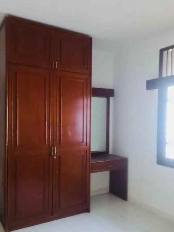 disewakan rumah bintaro sektor 3
