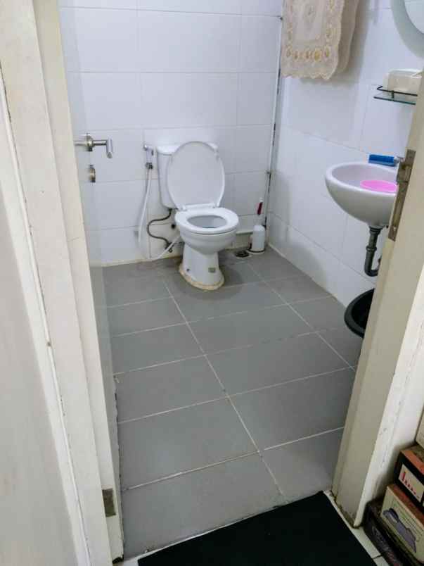 disewakan rumah cluster alamanda jgc