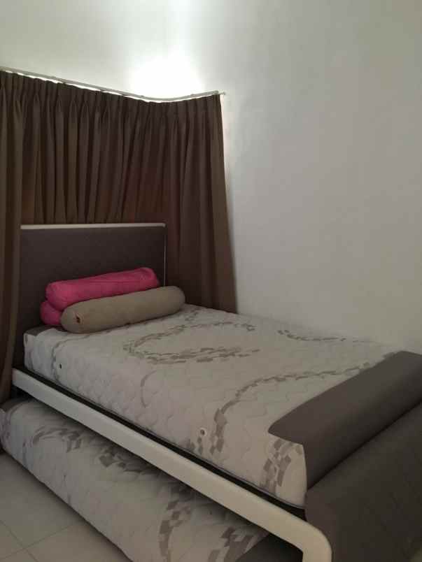 disewakan rumah cluster cassia jgc jakarta