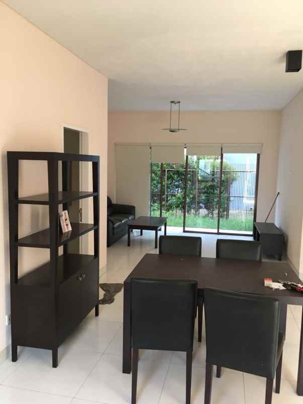 disewakan rumah cluster cassia jgc jakarta