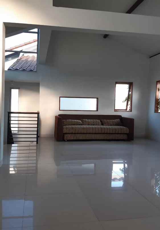 disewakan rumah cluster graha estetika