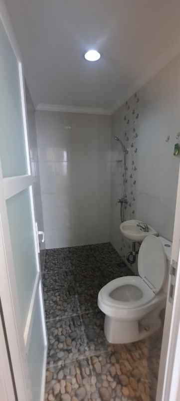 disewakan rumah gading griya lestari