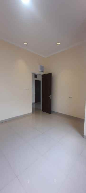 disewakan rumah gading griya lestari