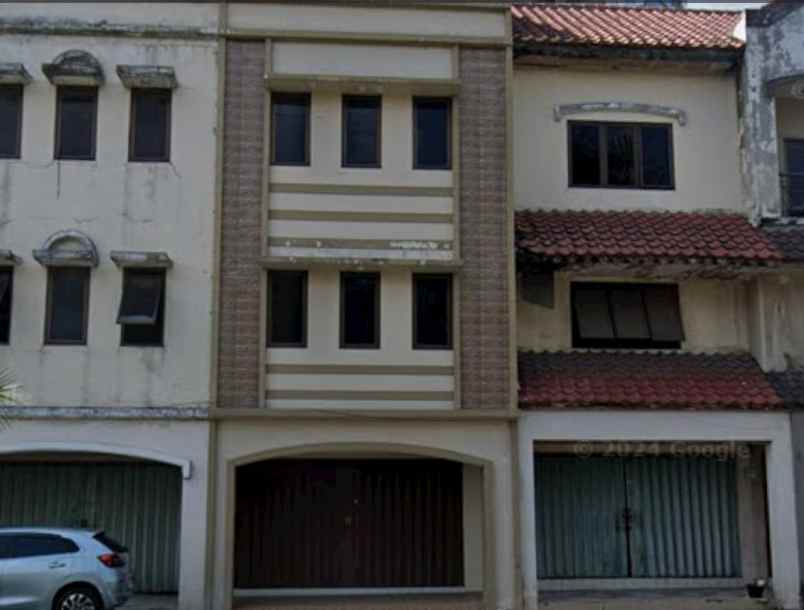 disewakan rumah galeria pakuwon indah