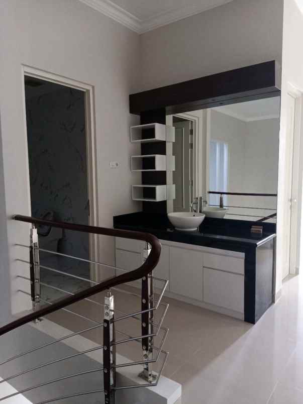 disewakan rumah graha famili blok l surabaya barat