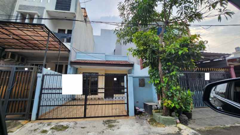 disewakan rumah kelapa molek kelapa gading
