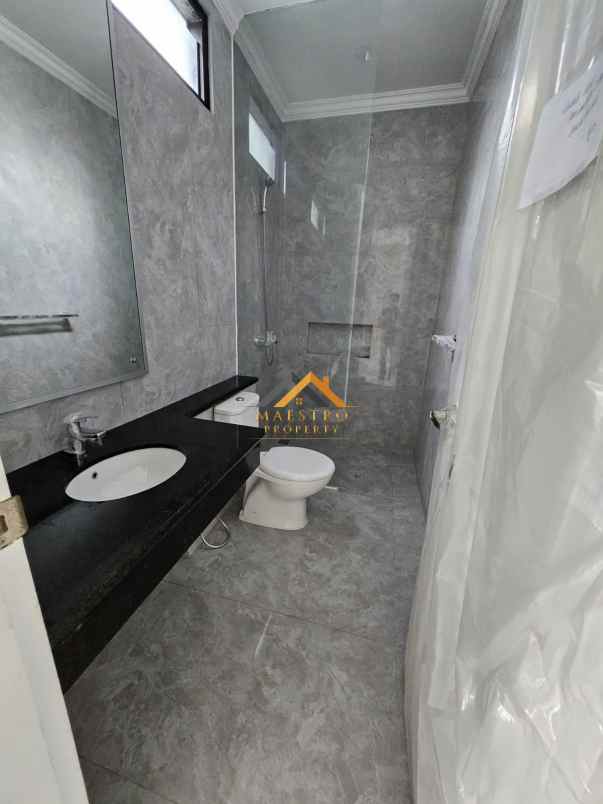 disewakan rumah komplek citraland helvetia
