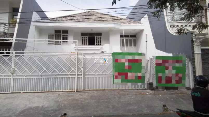 disewakan rumah manyar