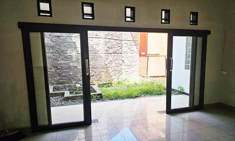 disewakan rumah mitra dago