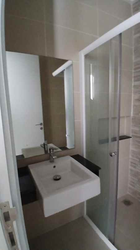 disewakan rumah perumahan sedayu city