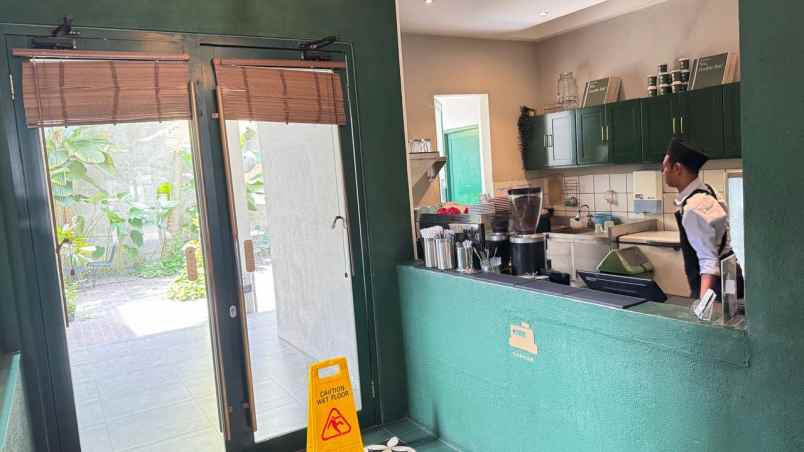 disewakan rumah raya dharmahusada