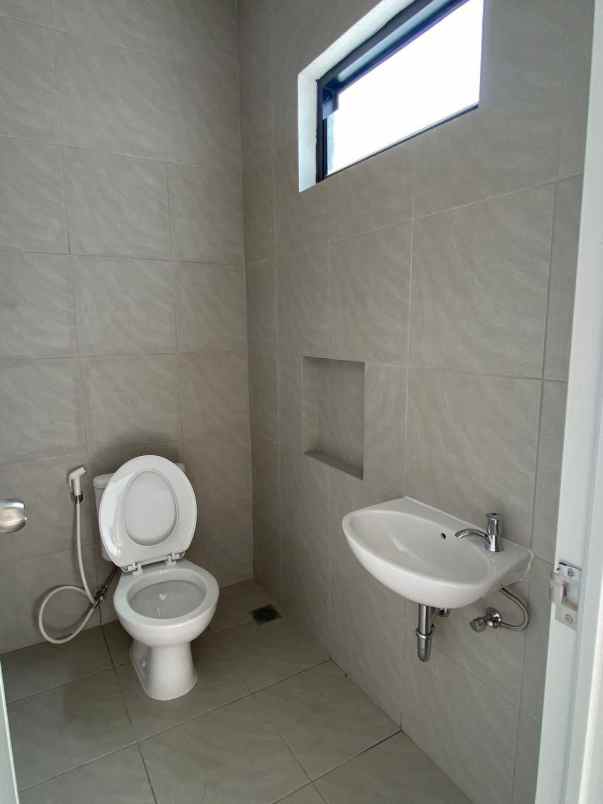 disewakan rumah ruko citraland city kedamean