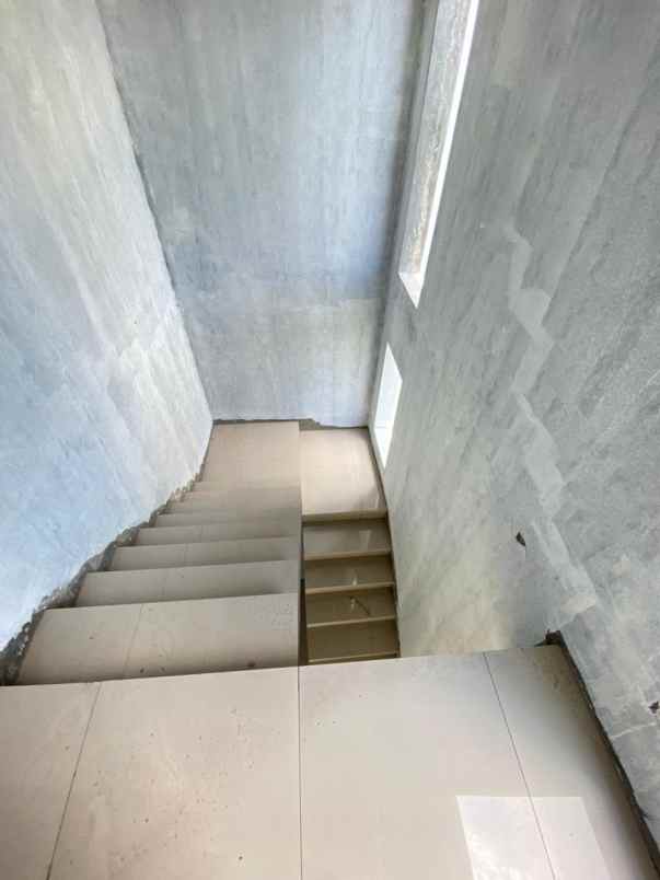 hunian eksklusif di puncak perbukitan