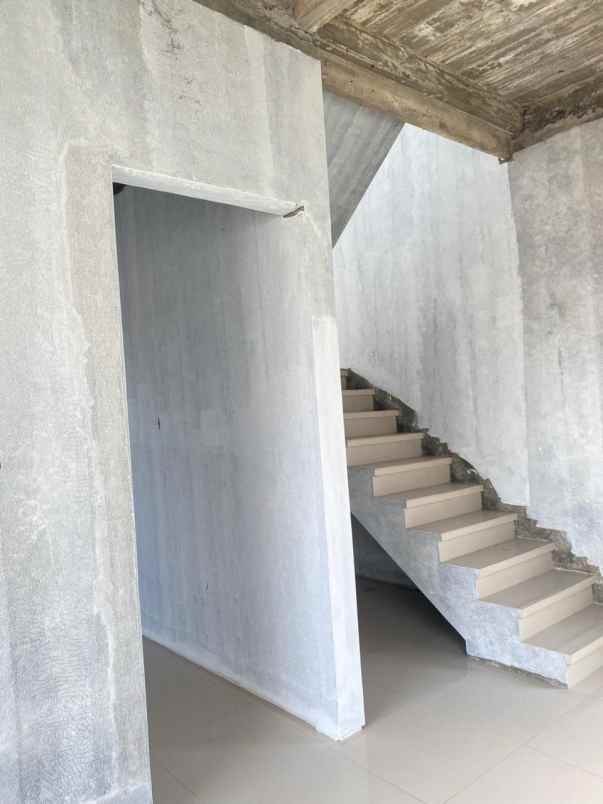 hunian eksklusif di puncak perbukitan