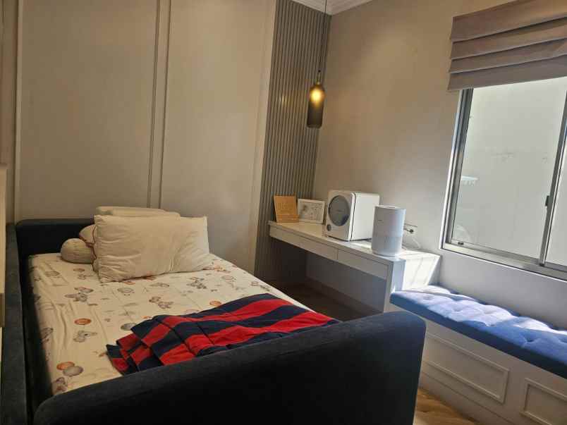 ijual rumah pik2 hadap selatan full furnish