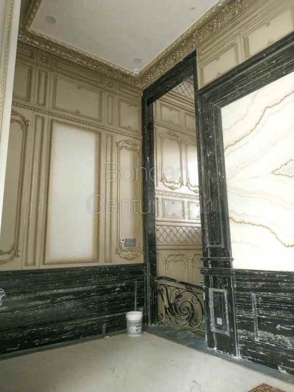 jual rumah klasik super mewah dengan lift di pondok