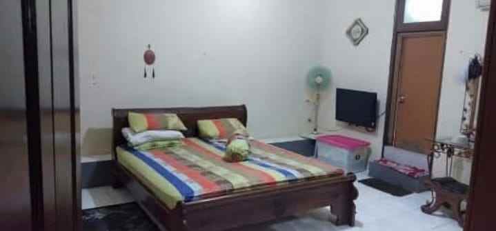jual rumah komplek luas siap huni
