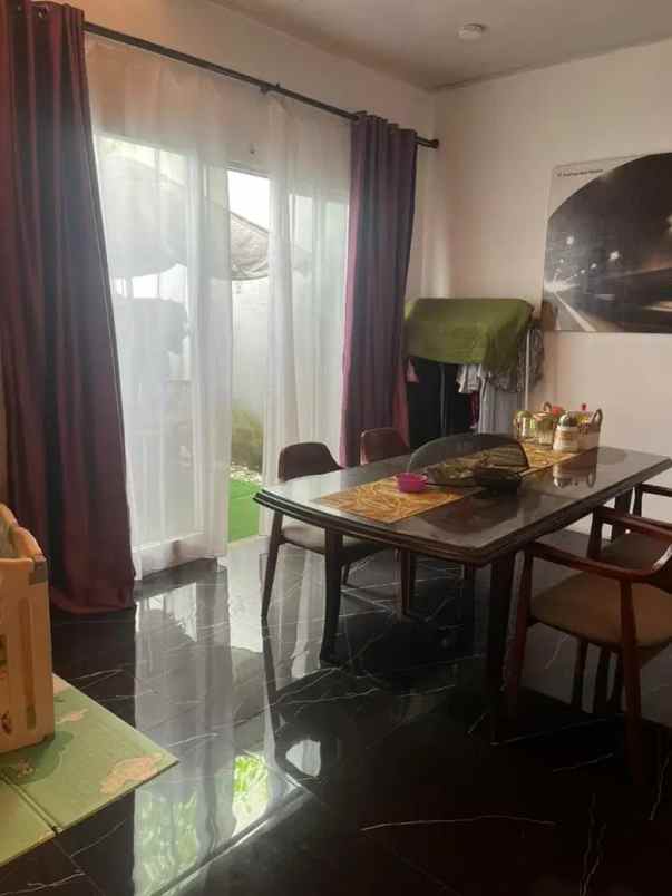 jual rumah mewah serpong lagoon