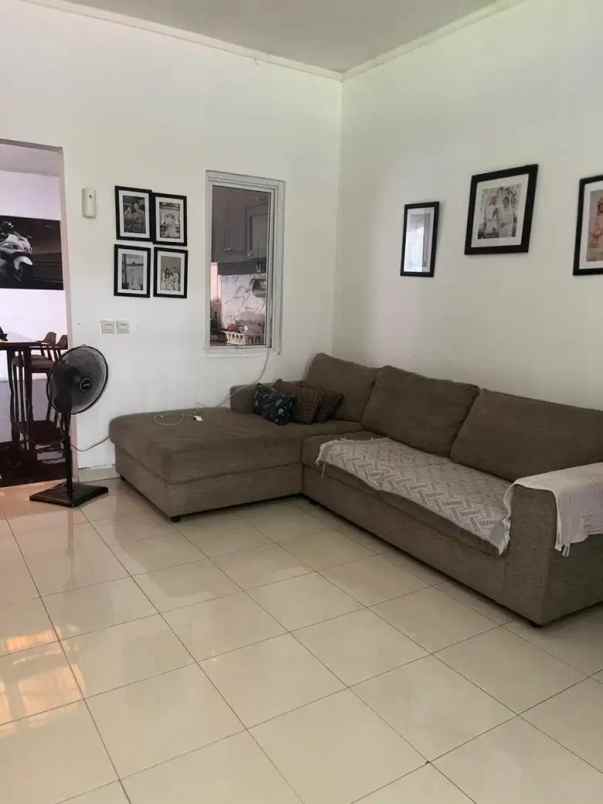 jual rumah mewah serpong lagoon