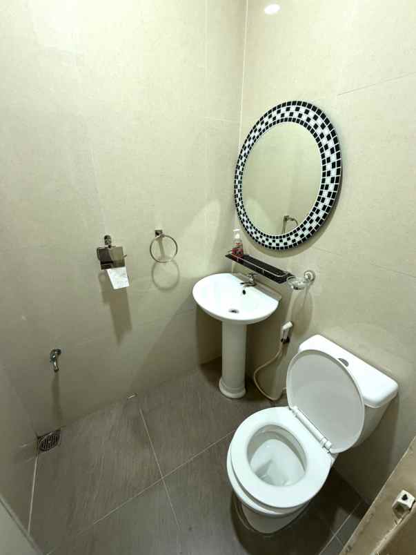 jual rumah semi furnished puri sriwedari cibubur