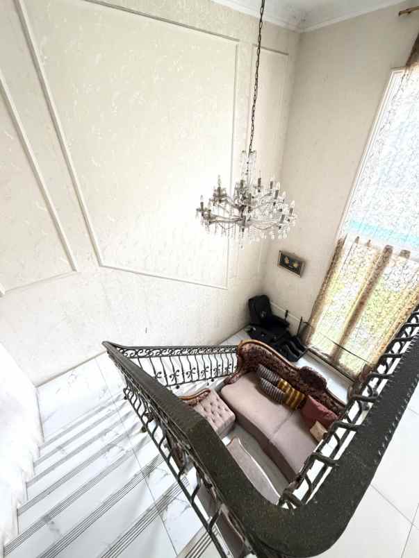 jual rumah semi furnished puri sriwedari cibubur