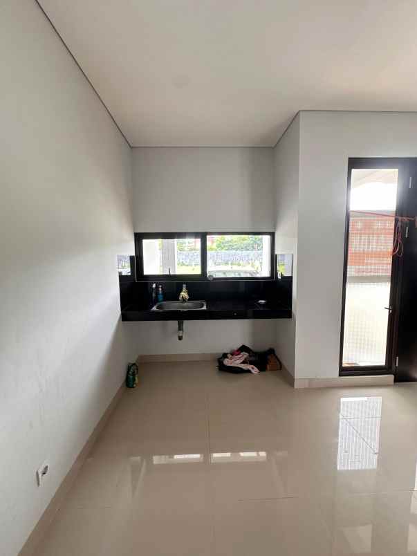 jual rumah siap huni di cimanggis golf estate
