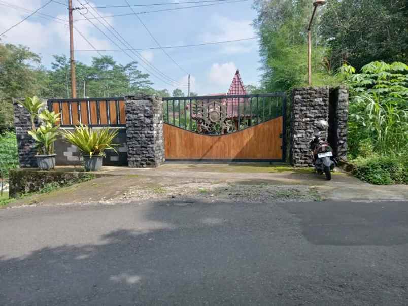 jual villa murah tanah luas turi sleman yogyakarta