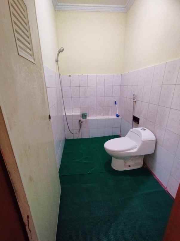 komplek bermis gading 2 lt uf gunawan