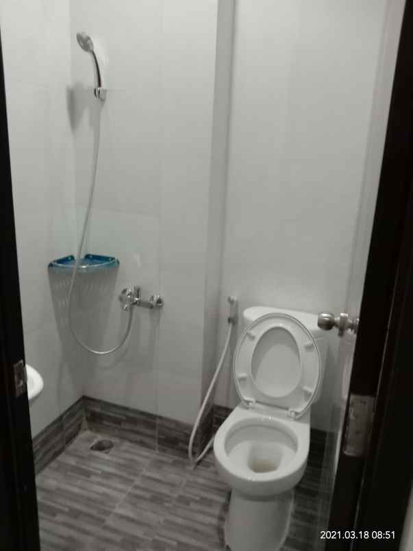 kost jl galuh mas karawang barat