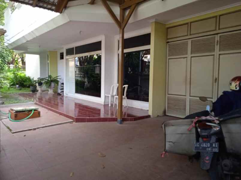 luas besar dijual rumah surabaya timur selangkah merr