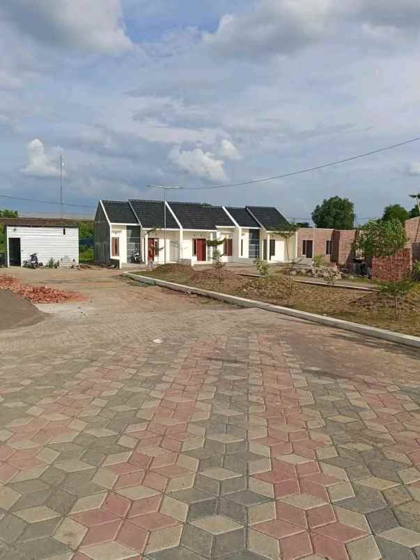 perumahan subsidi biaya awal murah dekat kota