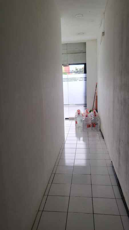 ruko 3 5 lantai lokasi strategis