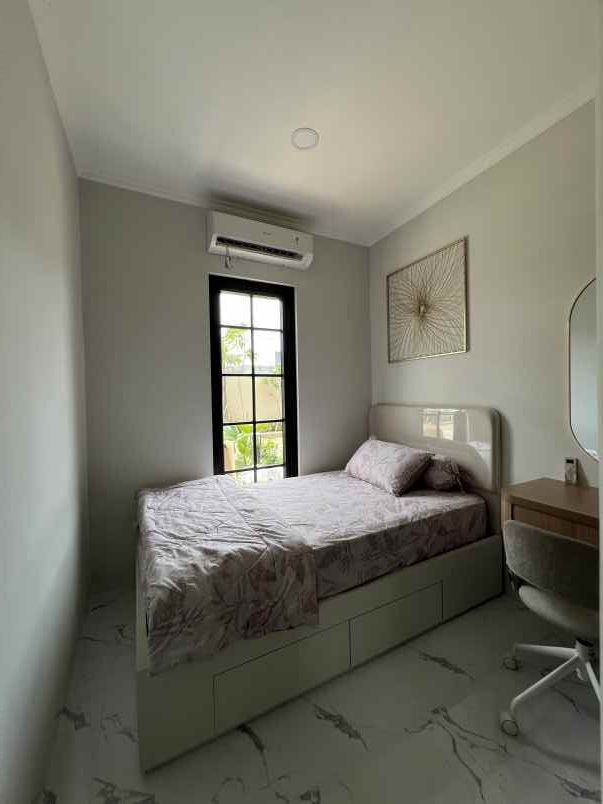 rumah 2 lantai mewah dan private dekat stasiun depok