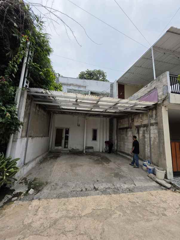 rumah 2 lantai siap huni di bantarjati bogor utara