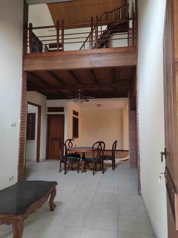 rumah 3 lantai komplek elit kemang pratama bekasi