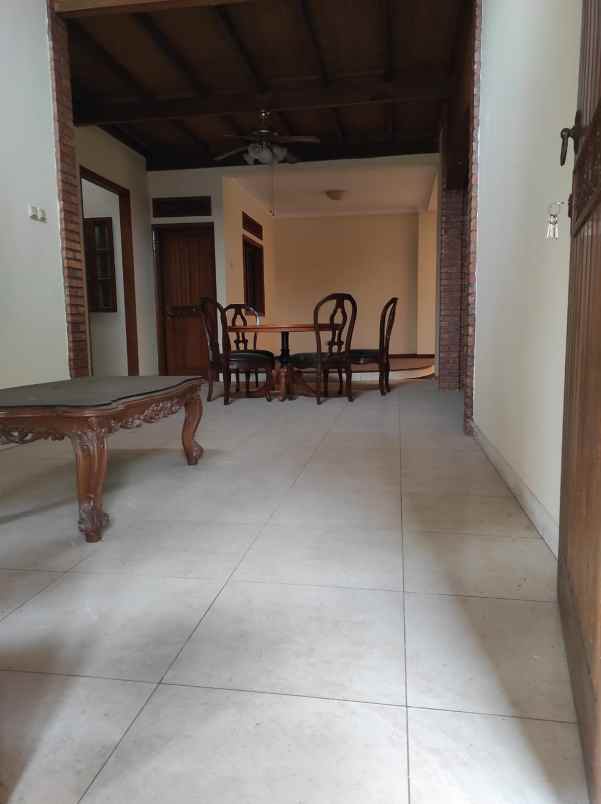 rumah 3 lantai komplek elit kemang pratama bekasi
