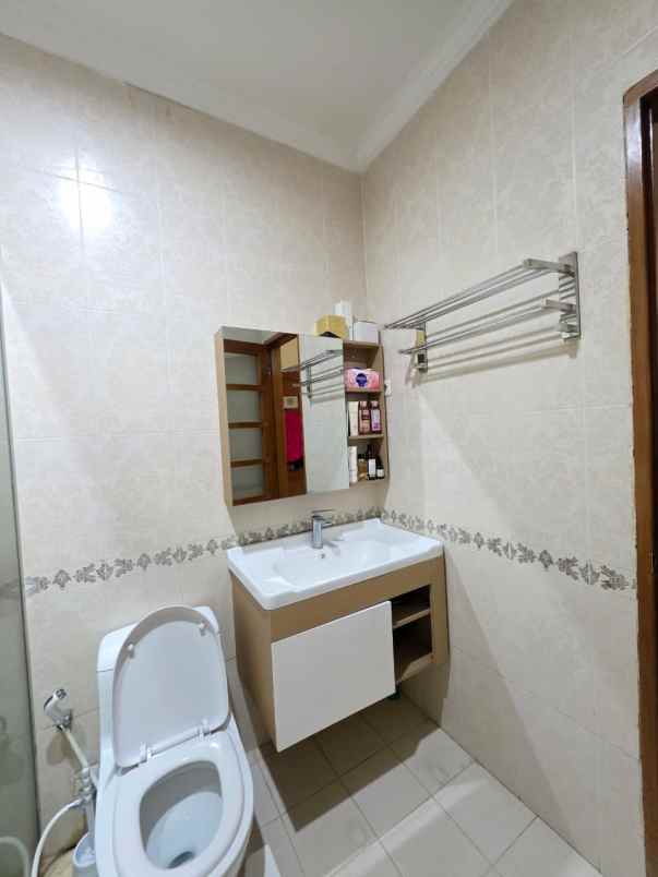 rumah 3lantai di sunter jakarta utara