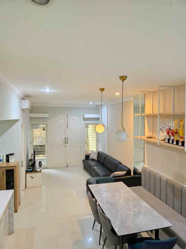 rumah 3lantai di sunter jakarta utara