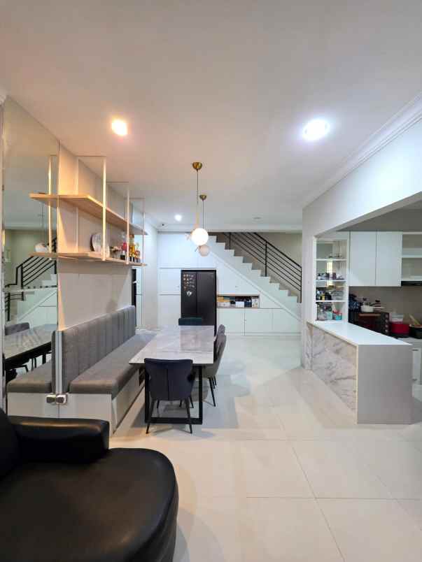 rumah 3lantai di sunter jakarta utara