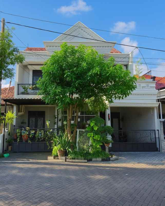 rumah babatan pratama wiyung strategis siap huni