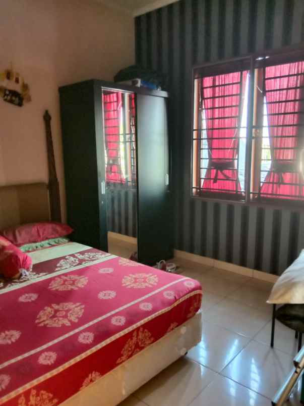 rumah bagus di cluster heliconia harapan indah bekasi