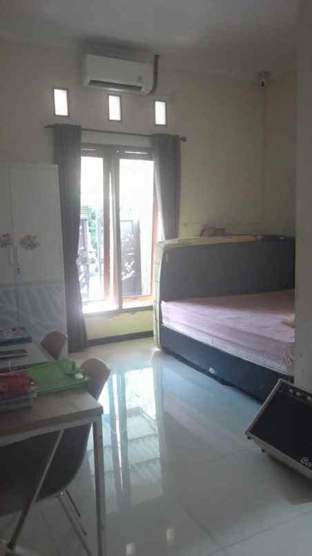 rumah bagus siap huni sambiroto dekat rswn fatmawati