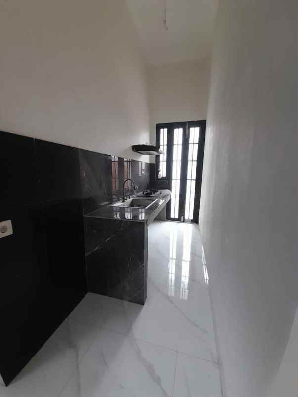 rumah baru dalam cluster di cilangkap cipayung jaktim