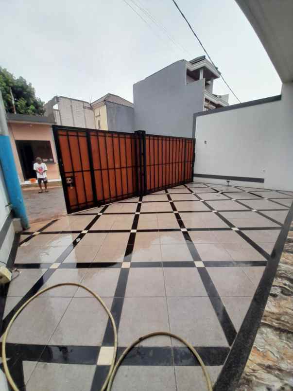 rumah baru dalam cluster di cilangkap cipayung jaktim