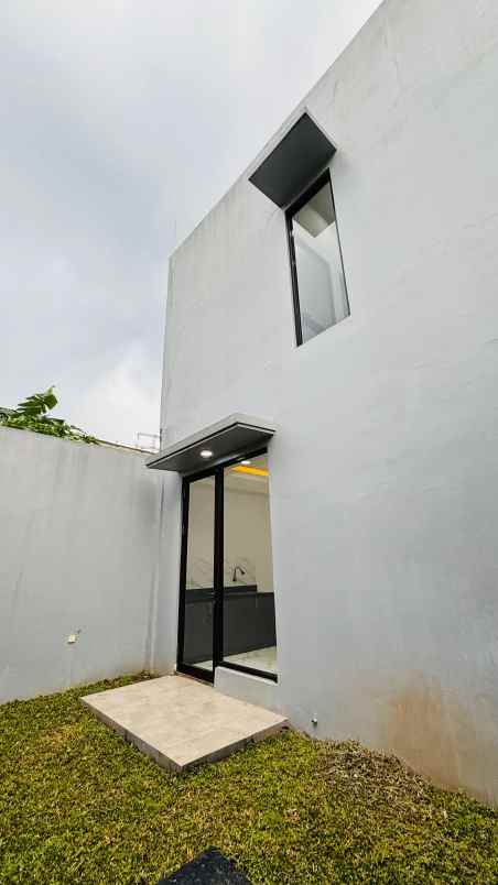 rumah baru dp 0 lokasi premium di jl transyogi cibubur